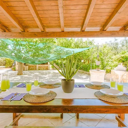 Poggio Trullo Mit Pool Holiday home San Vito dei Normanni